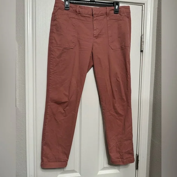 Old Navy Pixie Peach Ankle Length Pants - Picture 1 of 7